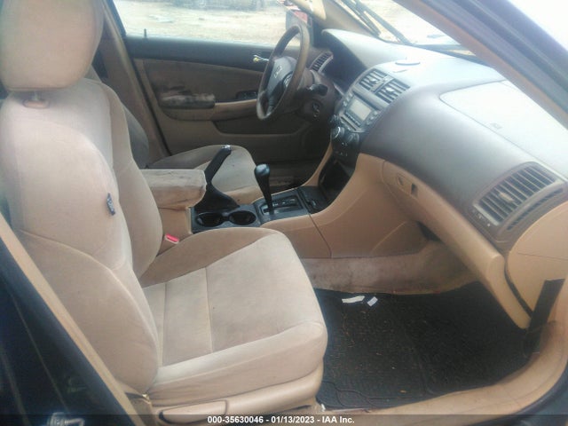 2005 HONDA ACCORD SDN LX VIN: 1HGCM56445A137678