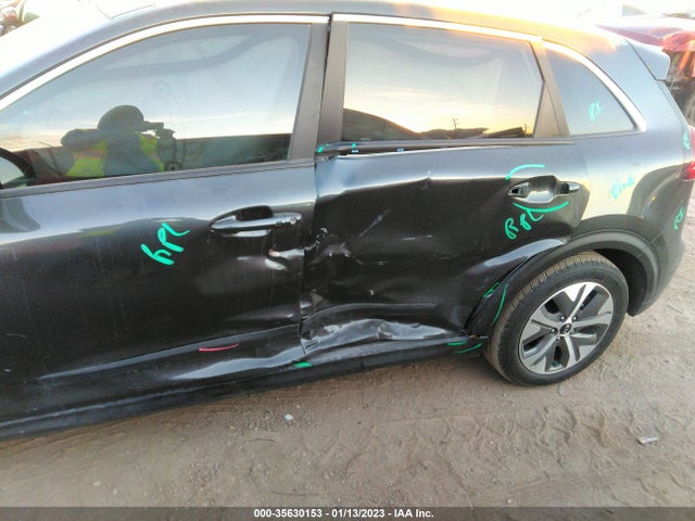 2021 Kia Niro, VIN: KNDCE3LG1M5098537
