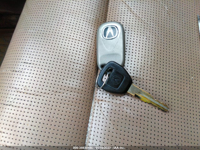 Acura MDX 2005 2HNYD18865H516139 Image 3
