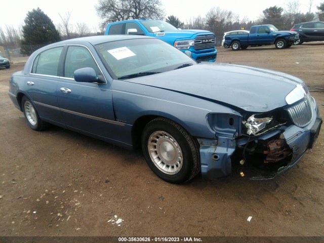 Lincoln Town Car 2000 1LNHM81W9YY851201 zdjęcie główne
