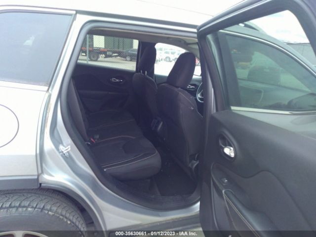1C4PJLCB9FW627358 Jeep Cherokee Latitude