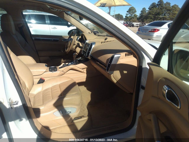 2013 PORSCHE CAYENNE DIESEL VIN: WP1AF2A26DLA38656