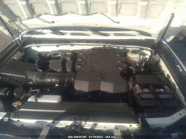 2014 Toyota FJ Cruiser, VIN: JTEBU4BF4EK178880