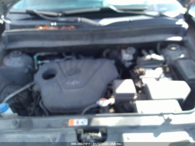 KNDJT2A57D7616373 KIA Soul Base