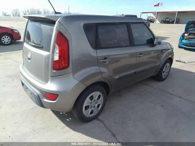 KNDJT2A57D7616373 KIA Soul Base