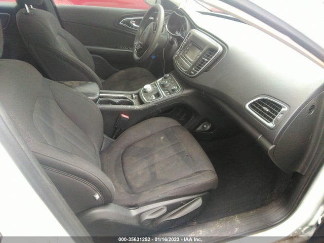 Chrysler 200 Limited 2015 1C3CCCAB8FN652032 Image 5
