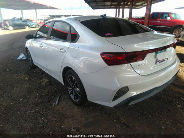 3KPF24AD8NE502184 KIA Forte Lxs