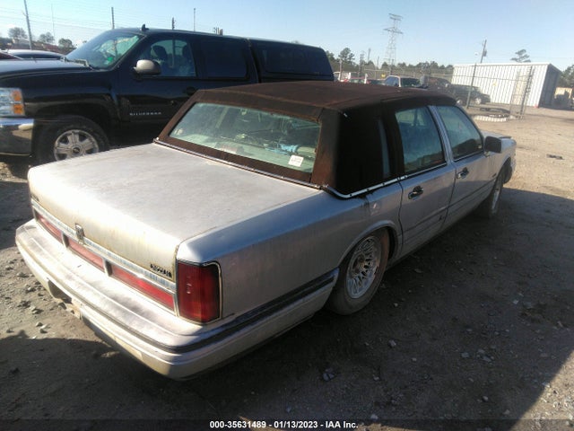 Lincoln Town Car 1997 1LNLM81W0VY669196 Image 5