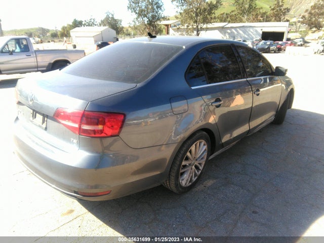3VWL17AJ0GM335449 Volkswagen Jetta Sedan 1.8t Sel