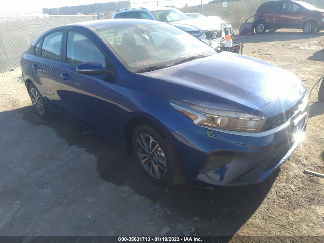 35631713 :رقم المزاد ، 3KPF24AD3PE568841 vin ، 2023 Kia Forte Lxs مزاد بيع