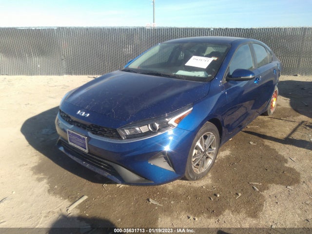 35631713 :رقم المزاد ، 3KPF24AD3PE568841 vin ، 2023 Kia Forte Lxs مزاد بيع