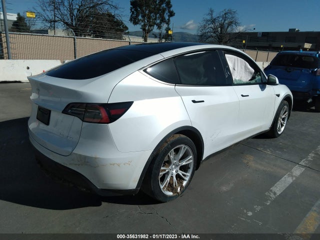 5YJYGDEE4MF090898 Tesla Model Y Long Range
