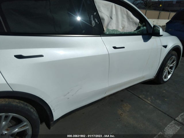 5YJYGDEE4MF090898 Tesla Model Y Long Range