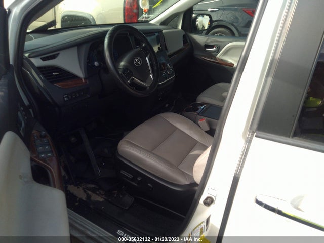 2016 Toyota Sienna, VIN: 5TDYK3DC0GS741646
