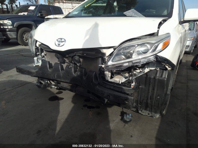 2016 Toyota Sienna, VIN: 5TDYK3DC0GS741646
