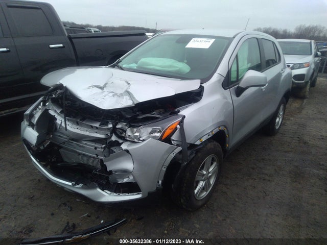 Chevrolet TRAX LS 2022 KL7CJNSM3NB545464 Image 2