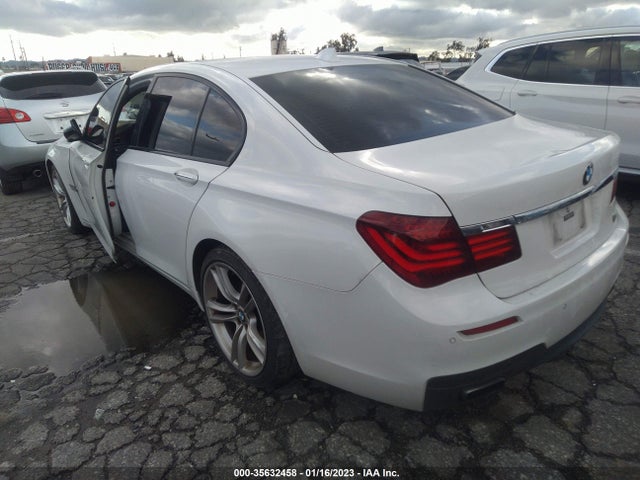 2015 BMW 7 Series, VIN: WBAYA6C52FD826969