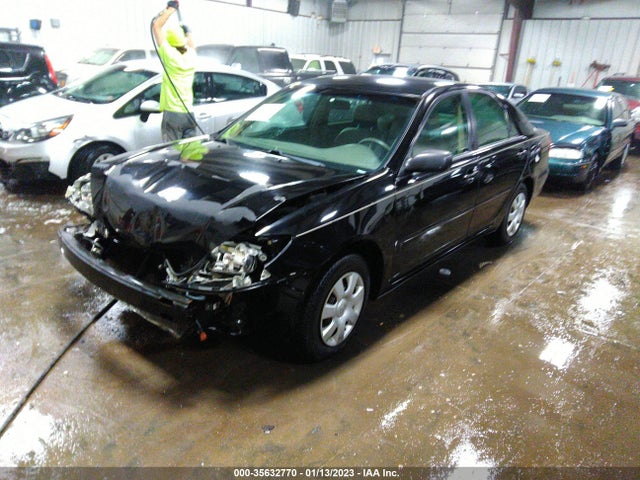 35632770 :رقم المزاد ، 4T1BE32K04U345033 vin ، 2004 Toyota Camry Le/se/xle/std مزاد بيع