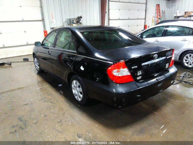 35632770 :رقم المزاد ، 4T1BE32K04U345033 vin ، 2004 Toyota Camry Le/se/xle/std مزاد بيع