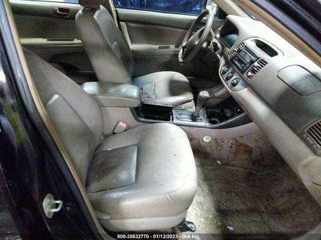 35632770 :رقم المزاد ، 4T1BE32K04U345033 vin ، 2004 Toyota Camry Le/se/xle/std مزاد بيع
