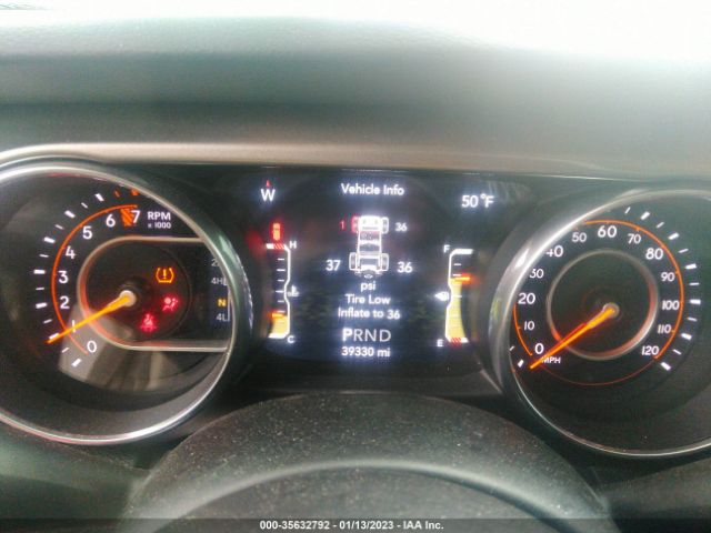 1C4HJXEG2JW165416 Jeep Wrangler Unlimited Sahara