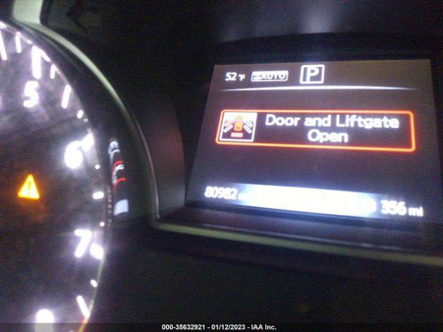 5N1DR2MMXHC900670 Nissan Pathfinder Sv