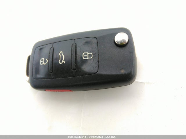 2012 VOLKSWAGEN JETTA SPORTWAGEN TDI W/SUNROOF & NAV VIN: 3VWML7AJ0CM665410
