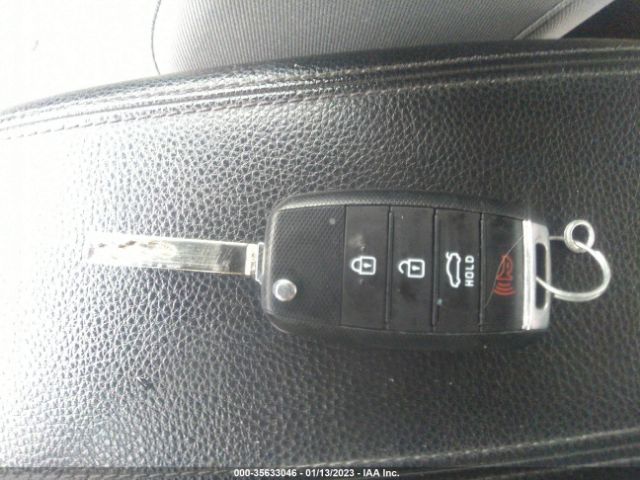 3KPA24AB5KE173657 KIA Rio