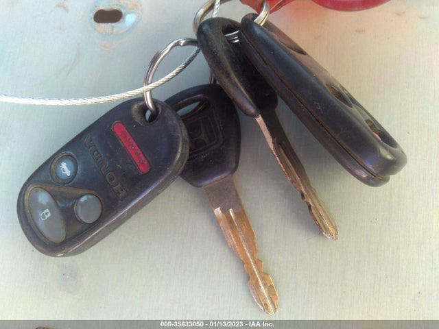 1998 HONDA ACCORD SDN EX VIN: 1HGCG1653WA014822