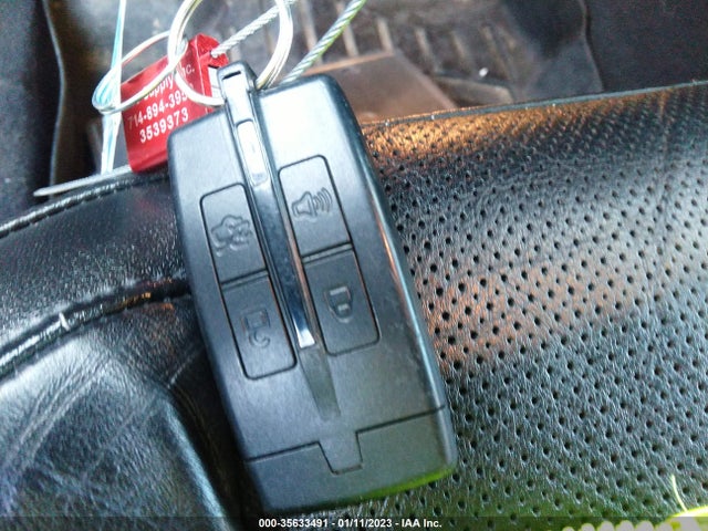 Lincoln MKS 2009 1LNHM94R89G607431 Image 3