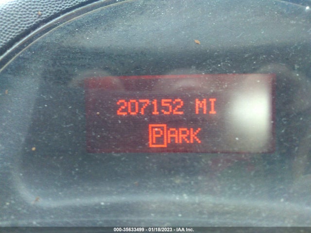 2004 PONTIAC GRAND PRIX GT1 VIN: 2G2WP522841111198