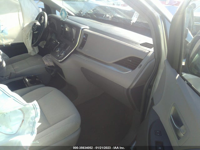 2015 Toyota Sienna, VIN: 5TDKK3DC9FS672380