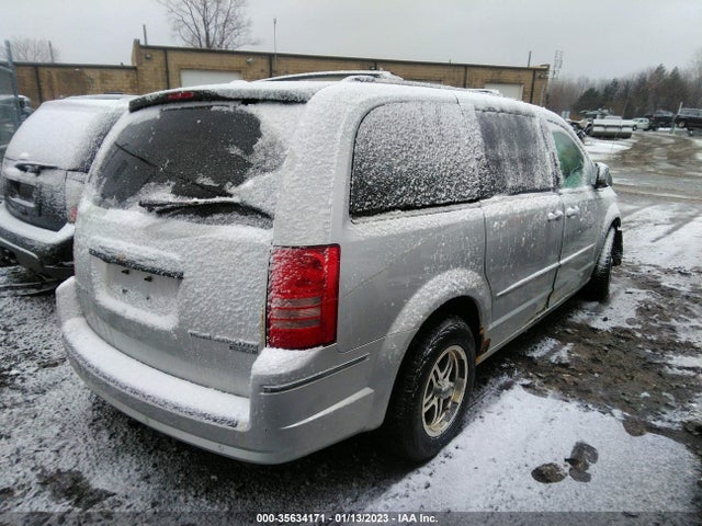 Chrysler Town & Country 2010 2A4RR6DX9AR184735 Image 5