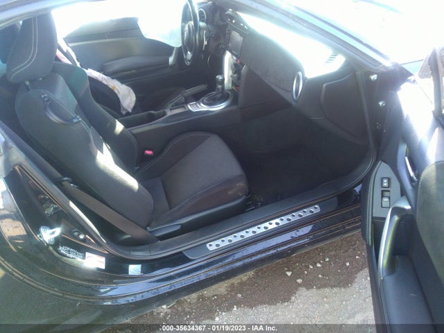 2017 Toyota 86, VIN: JF1ZNAA16H8701554