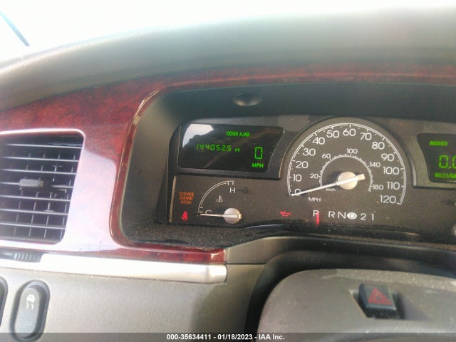 Lincoln Town Car Ultimate 2004 1LNHM83W94Y652298 Image 8