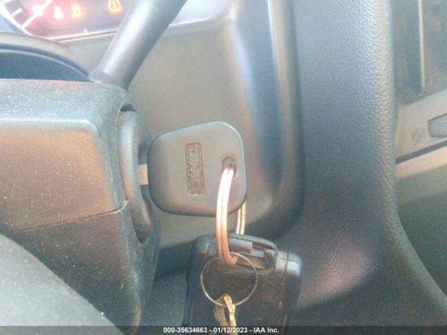 1GT12REG6HF114974 GMC SIERRA 2500HD