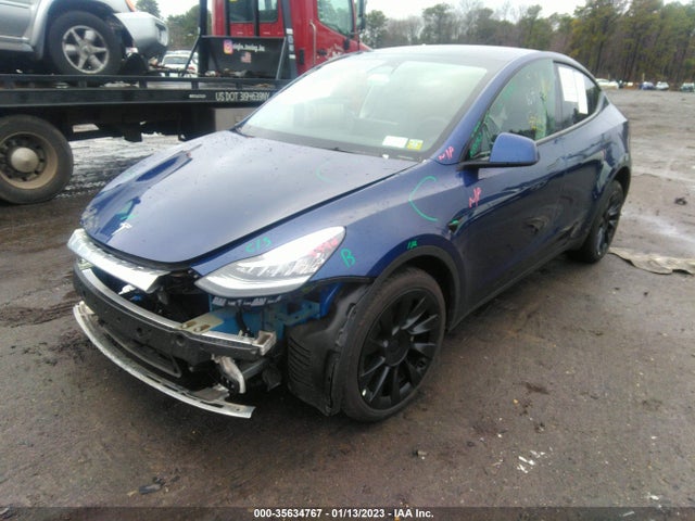 Tesla Model Y Long Range 2022 7SAYGDEE8NF481055 Image 2