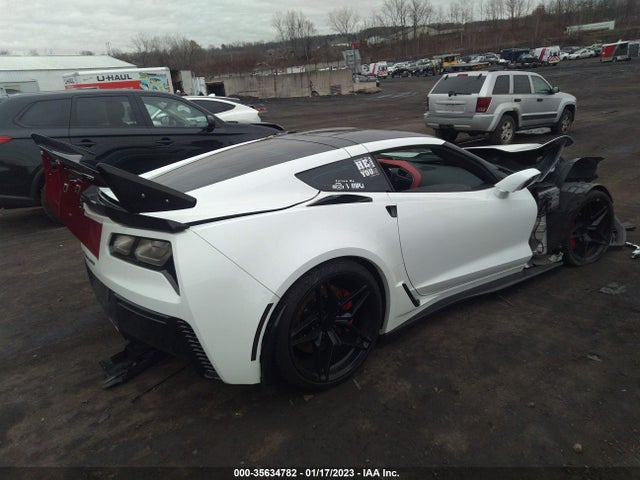 2018 Chevrolet Corvette, VIN: 1G1YT2D68J5601819