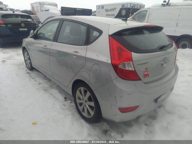 Hyundai ACCENT SE 2013 KMHCU5AE4DU106728 Image 4