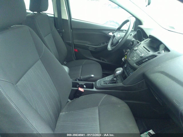 2017 Ford Focus, VIN: 1FADP3F23HL326835