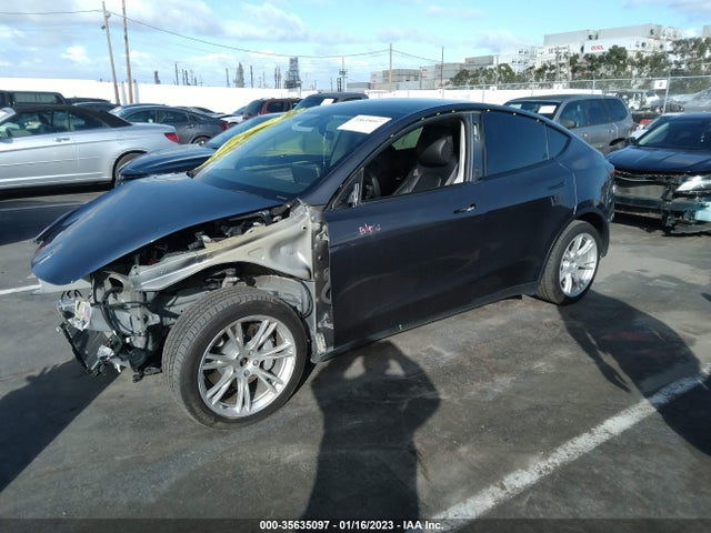 Tesla Model Y Long Range 2021 5YJYGDEE6MF075688 Image 2