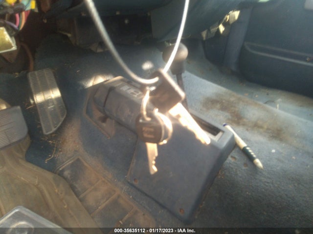1994 CHEVROLET GMT-400 K1500 VIN: 1GCEK19KXRE285039