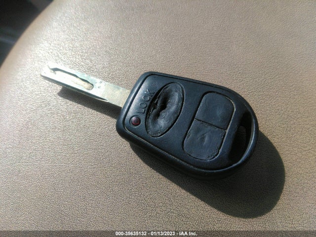 Land Rover Range Rover 2003 SALME11483A125720 Image 3