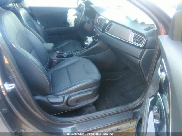 KNDCC3LCXJ5136488 KIA NIRO EX