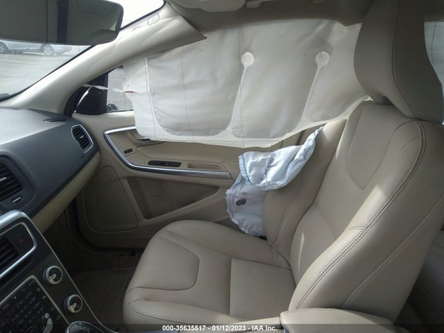2016 Volvo V60, VIN: YV140MEM3G1293623