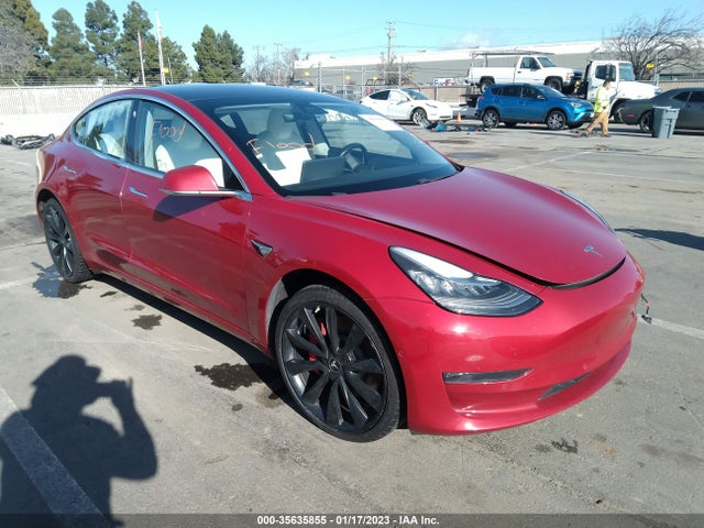 2018 Tesla 3, VIN: 5YJ3E1EB8JF055314