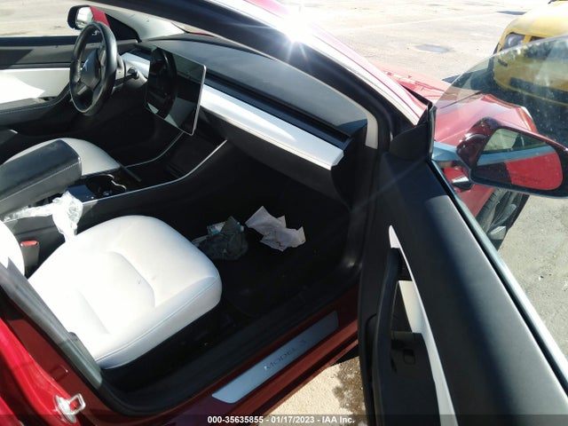 2018 Tesla 3, VIN: 5YJ3E1EB8JF055314