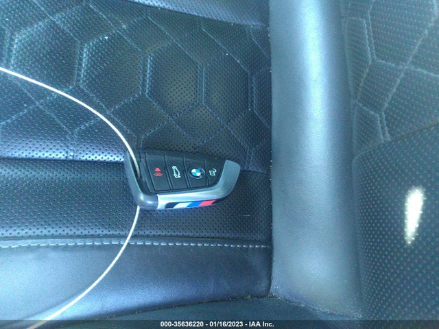 2020 BMW X4, VIN: 5YMUJ0C09L9B09822