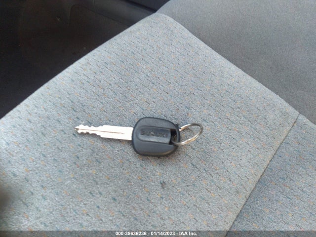 Suzuki Forenza 2004 KL5JD52ZX4K978104 Image 3
