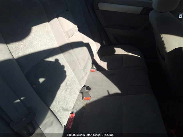 Suzuki Forenza 2004 KL5JD52ZX4K978104 Image 9